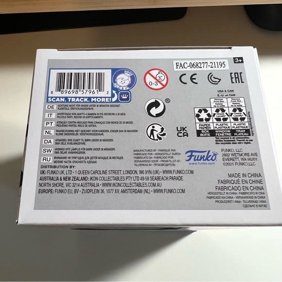 Funko POP! - DIY Santa Jack Skellington - 72 - NIB - Picture 5 of 10